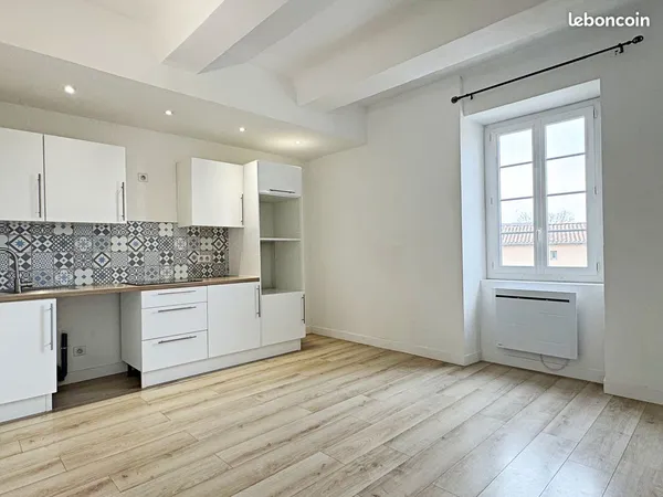 T2 lumineux de 46 m2, en très bon état