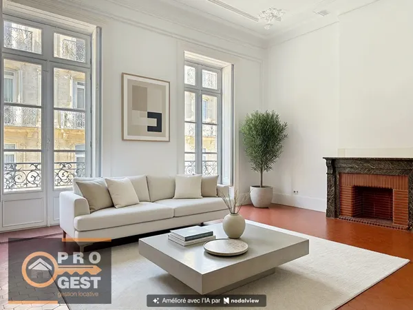 Ecusson appartement avec cachet