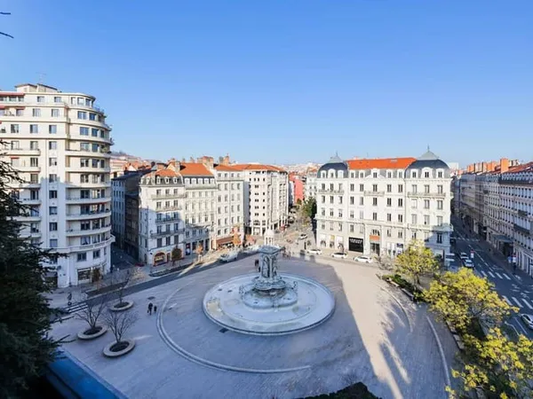Appartement 7 pièces 277 m²
