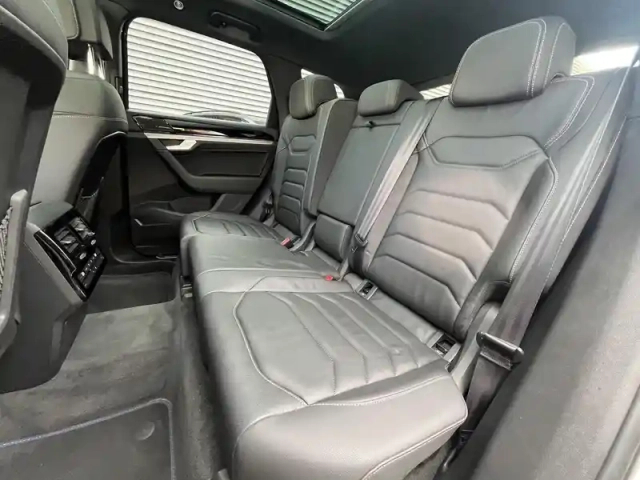 Volkswagen Touareg 3.0 tsi ehybrid 462 ch tiptronic 8 4motion — photo 9