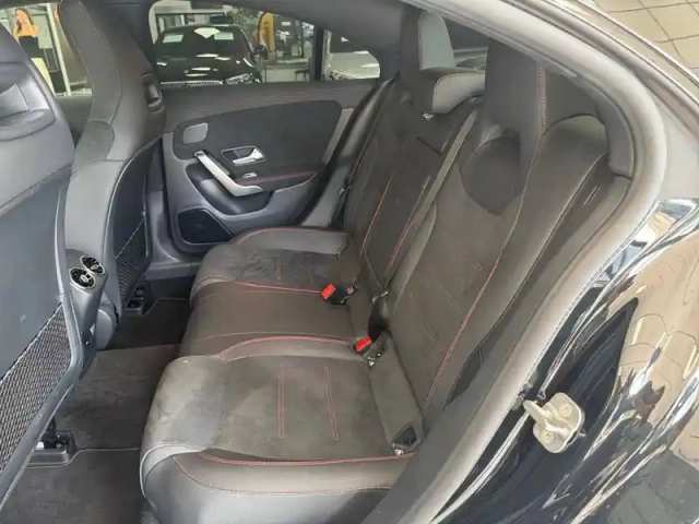 Mercedes Cla 220 d coupé amg line — photo 1