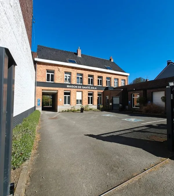 Photo 1