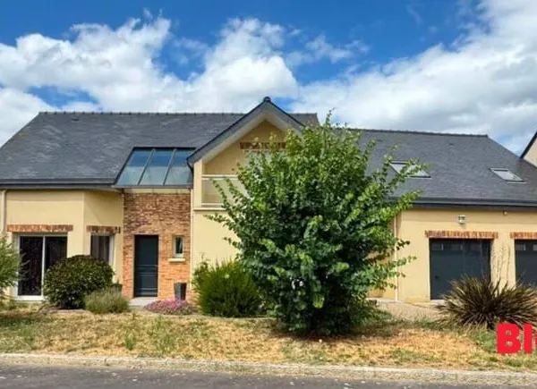 Villa 9 pièces 203 m²