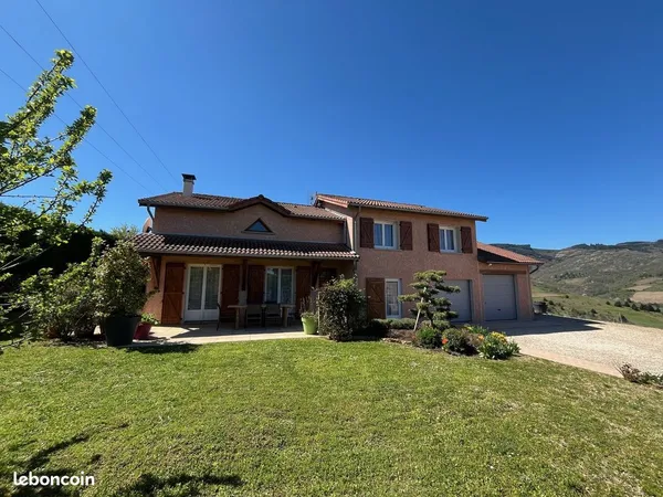 Villa 7 pièces 130 m²