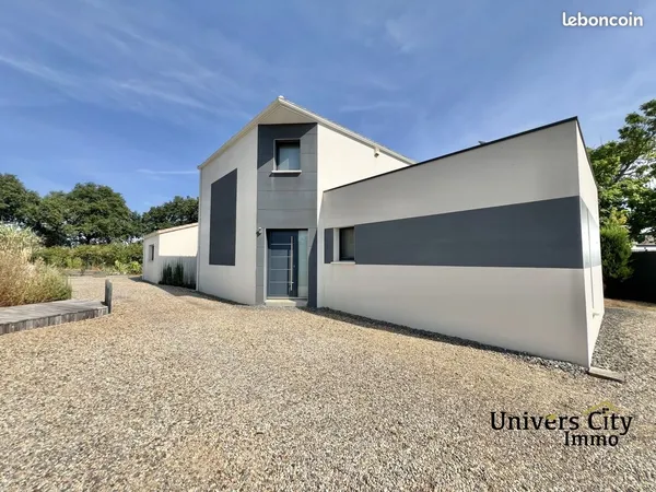 Propriété 8 pièces 166 m²