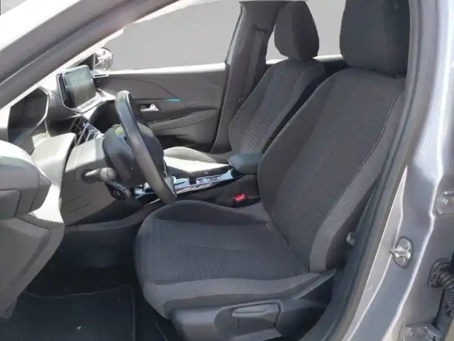 Peugeot 208 electrique 50 kwh 136ch — photo 11