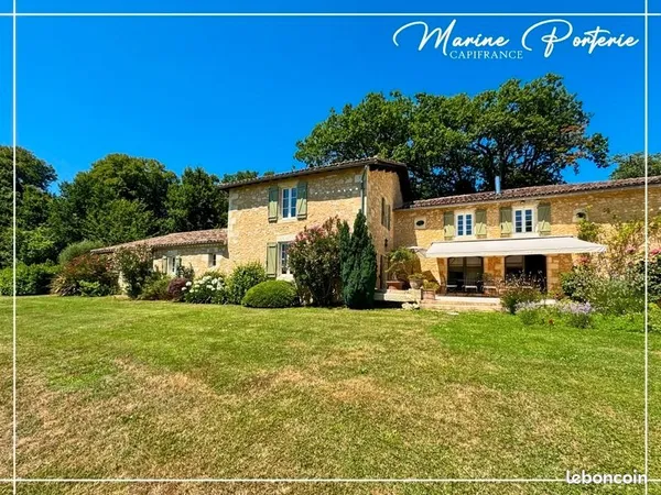 Propriété 8 pièces 380 m²