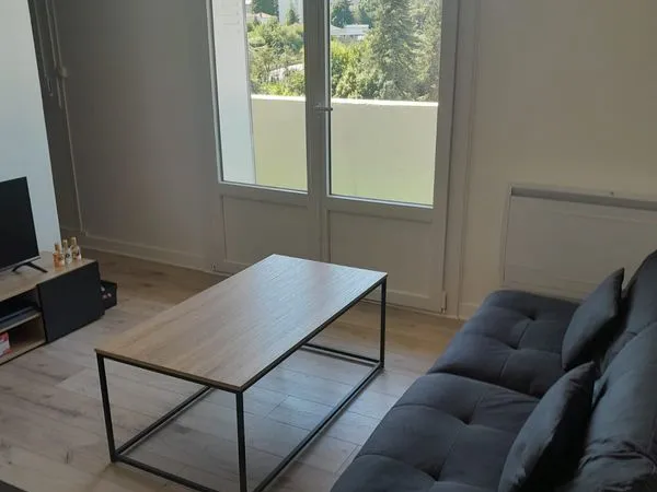 Appartement 3 chambres, balcon, dernier étage