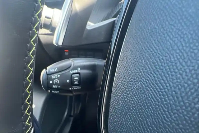 Peugeot 2008 puretech 130 s&amp;s eat8 — photo 46