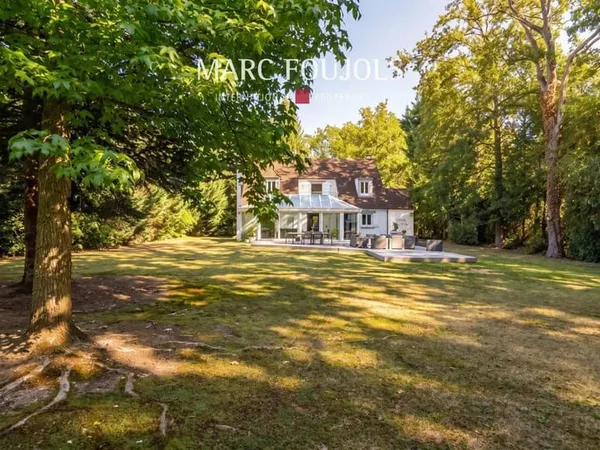 Maison 10 pièces 290 m²
