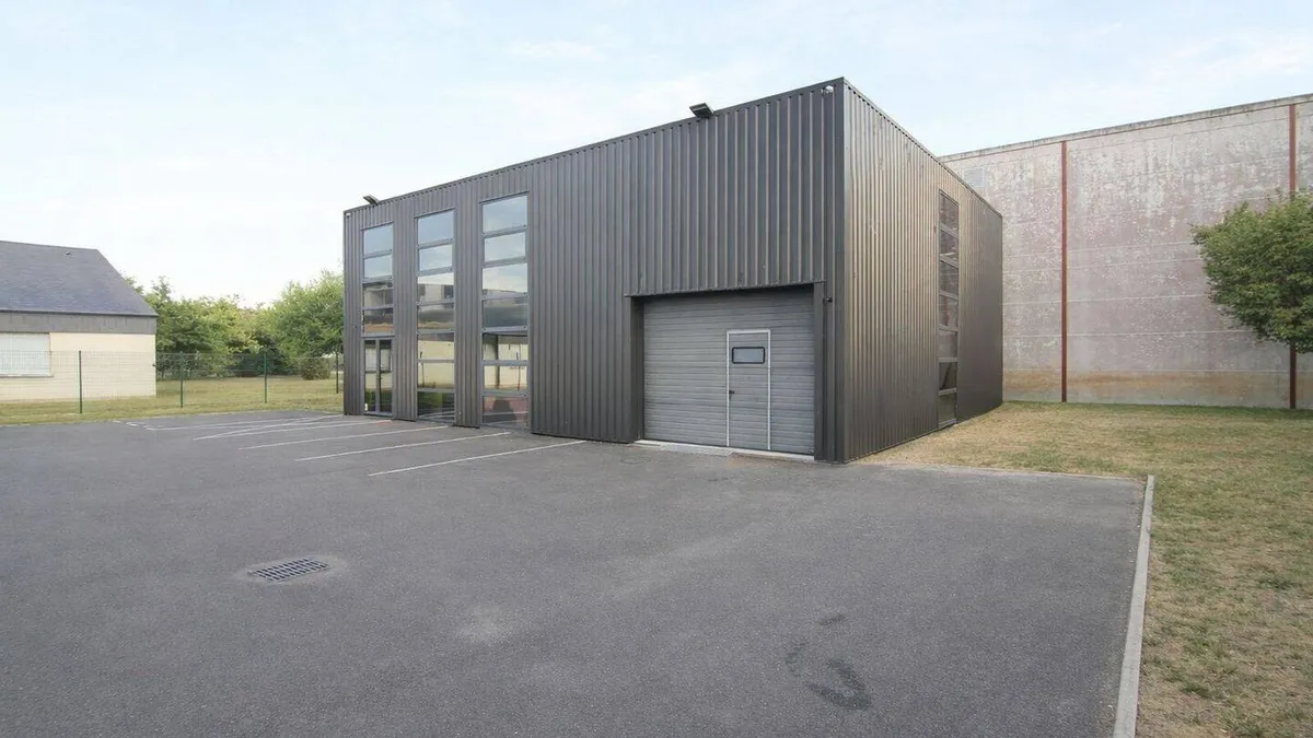 Photo 1