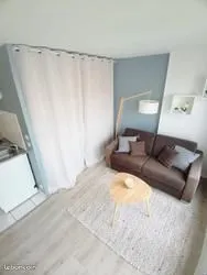 Location studio meublé 24m²