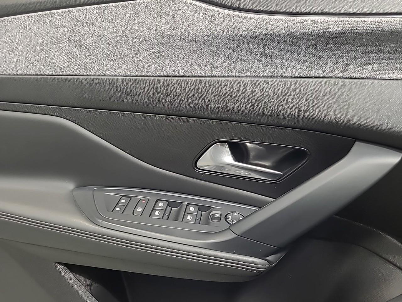 Peugeot 308 phev 180 e-eat8 allure pack — photo 25