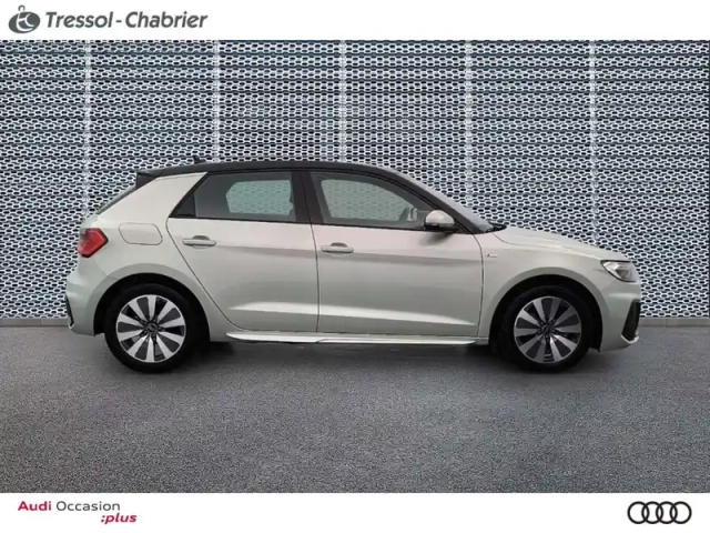 Audi A1 sportback 30 tfsi 110 ch s tronic 7 — photo 6