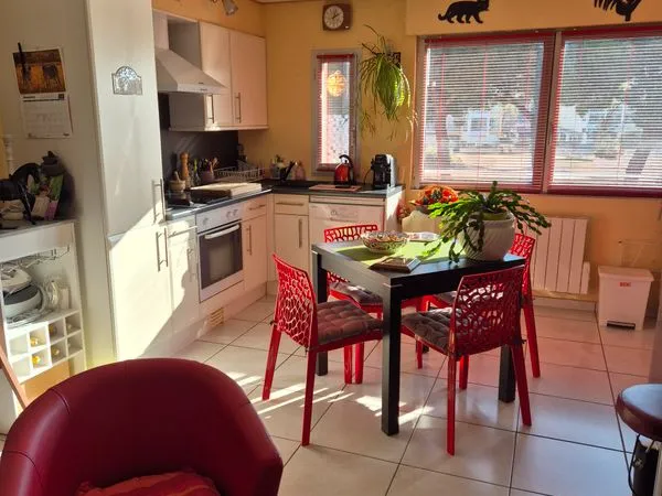Appartement 2 près 37m2 + Parking Privé