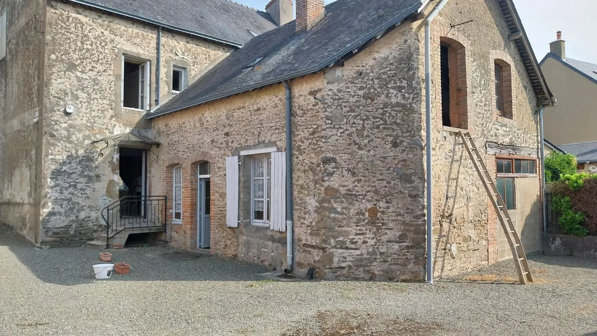 Photo 1