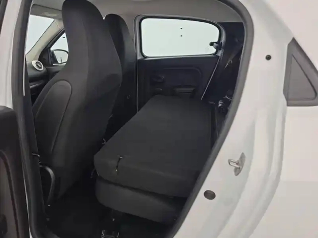 Renault Twingo iii e-tech — photo 66