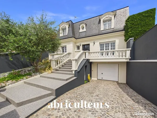 Maison 6 pièces 185 m²