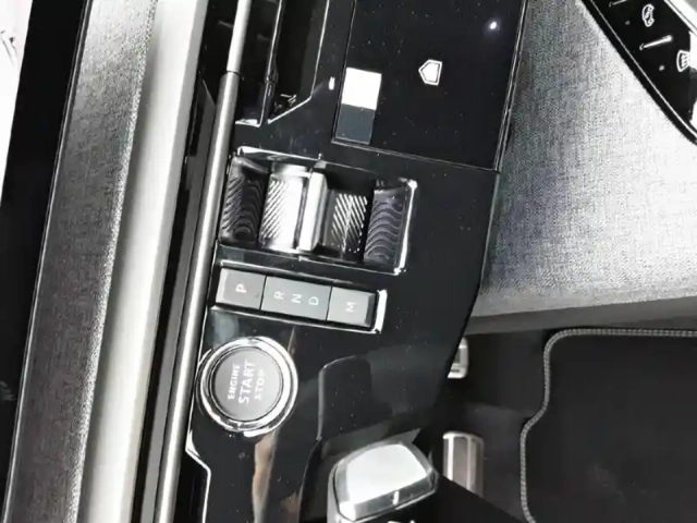 Peugeot 5008 hybrid 145 e-dcs6 — photo 49
