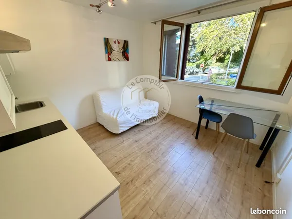 Studio 1 pièce 18 m²