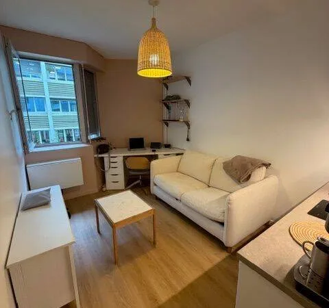 Studio 1 pièce 16 m²