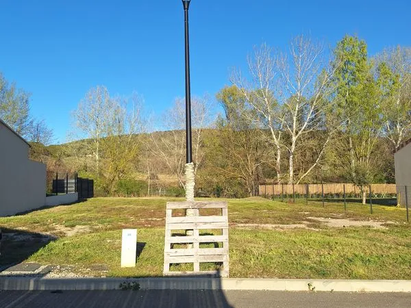 Terrain constructible à vendre