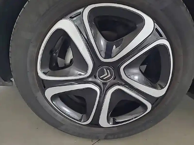 Citroën C3 puretech 110 s&amp;s eat6 — photo 13