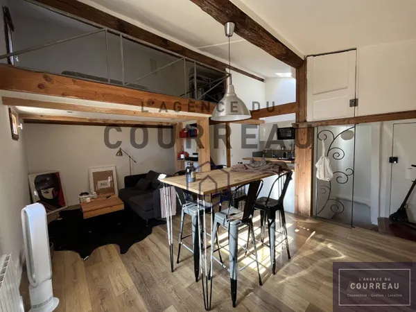 Studio de 39.88 m2 loué meublé