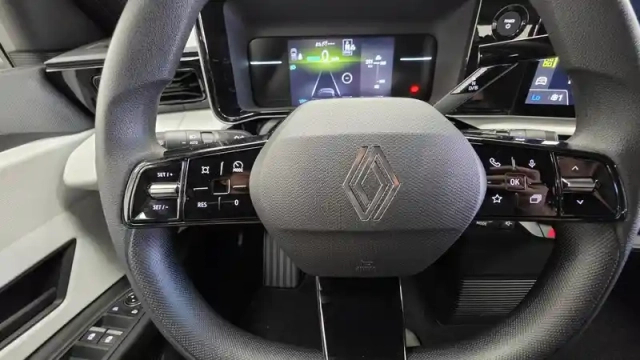 Renault 5 renault  e-tech electrique 120 ch autonomie urbaine — photo 39