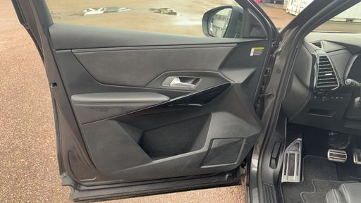 DS DS7 Crossback 2.0 BLueHDI 180 EAT8 - Grand Chic – 2019 – 117728 km – Diesel – Boîte Automatique — photo 28