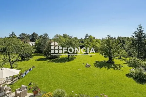 Maison 9 pièces 520 m²