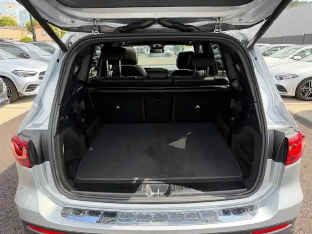 Mercedes Glb 200 d amg line — photo 30