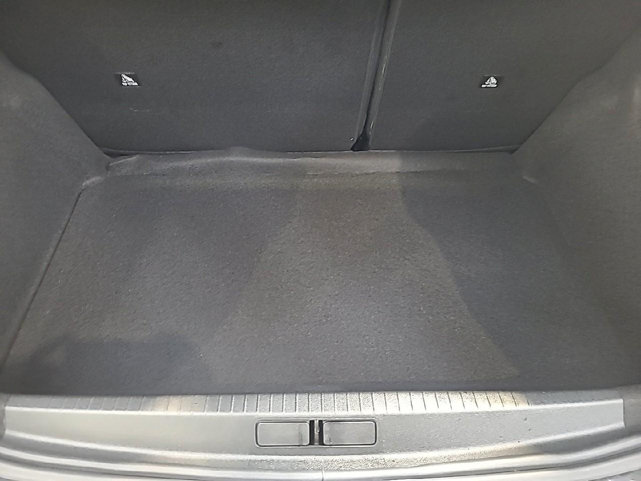 Peugeot 208 hybrid 100 e-dcs6 allure — photo 14