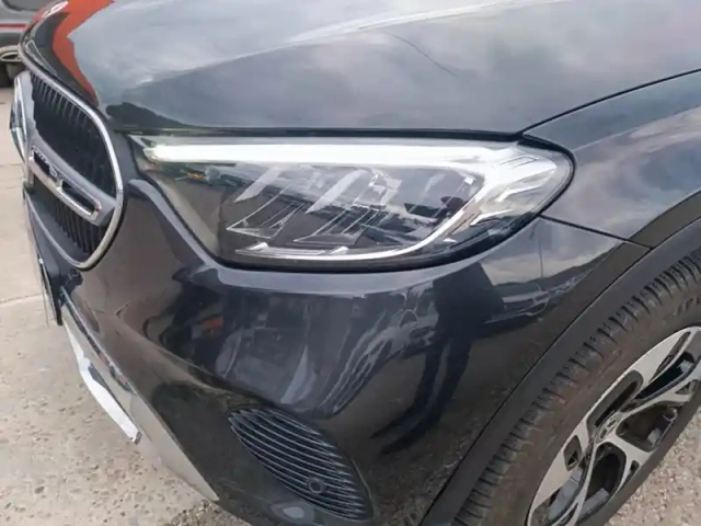 Mercedes Glc 300 e hybrid eq 4matic bus — photo 17