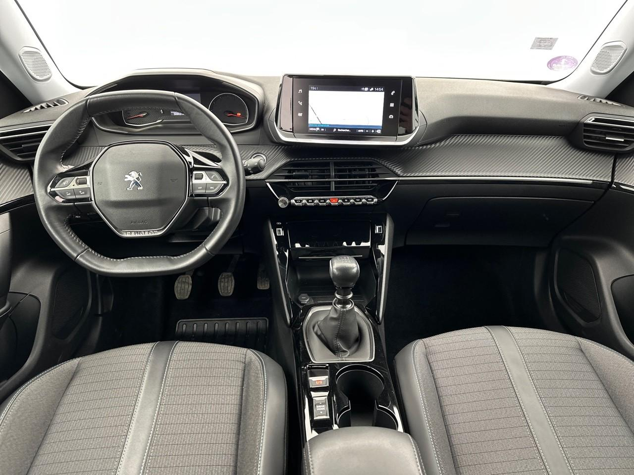 Peugeot 2008 puretech 100 s&s bvm6 allure — photo 12