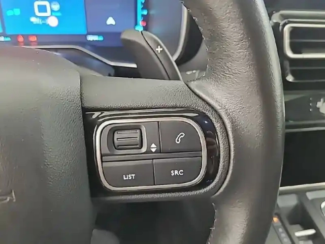 Citroën C5 Aircross hybride rechargeable 225 e-eat8 — photo 23