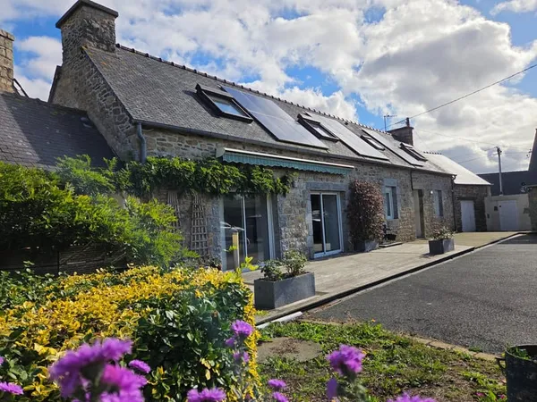Charmante Longère - Vie de plain-pied - 3500 m² de terrain