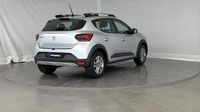 Dacia Sandero 1.0 TCe 90ch Stepway Confort — photo 5