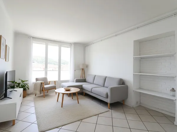 Appartement lumineux avec loggia - Idéal premier achat ou inv