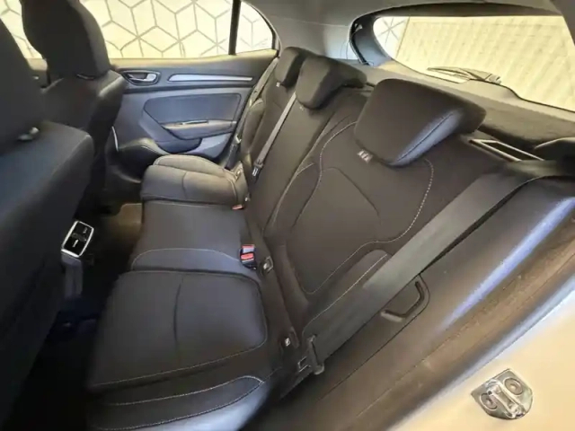 Renault Megane mégane iv berline blue dci 115 - 21n — photo 19