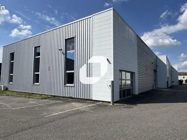 Local d'activité 479 m²
