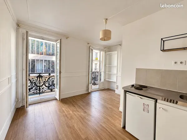 Studio 1 pièce 14 m²