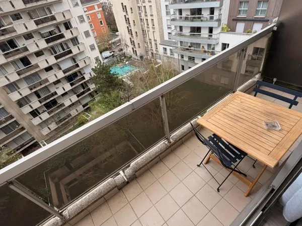 Studio balcon + parking - 20 secondes du métro Bel-Air