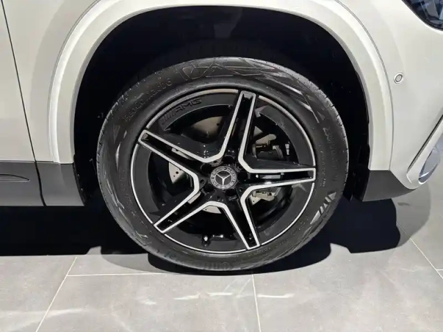 Mercedes Gla 250 e hybrid eq 8g-dct — photo 17