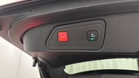 Peugeot 3008 HYBRID4 300ch GT Pack e-EAT8 — photo 31