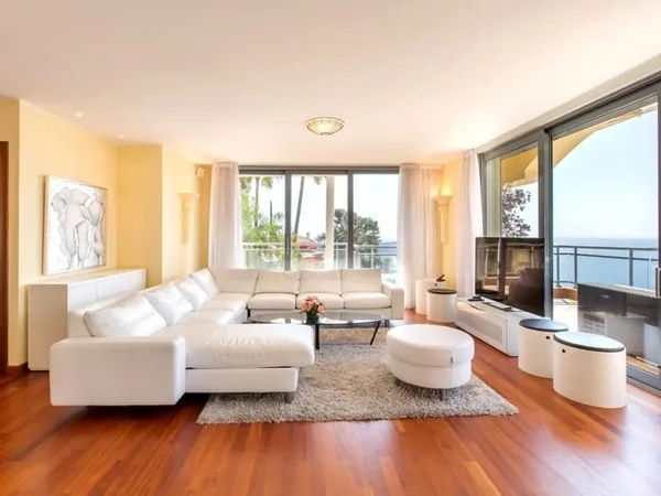 Appartement 6 pièces 203 m²