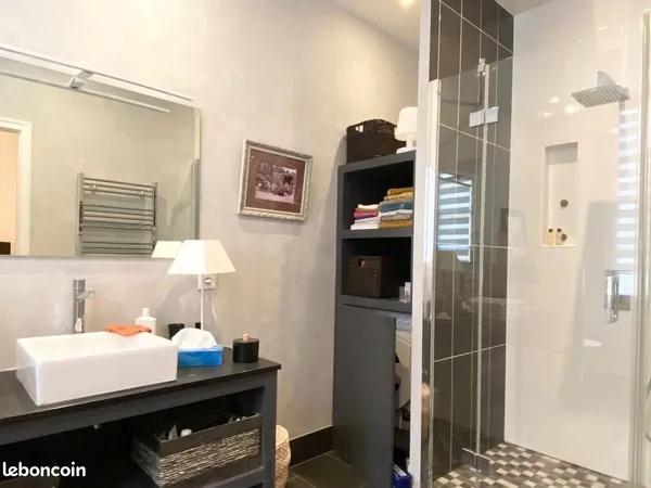 2p meublé de 37m²-640 TCC