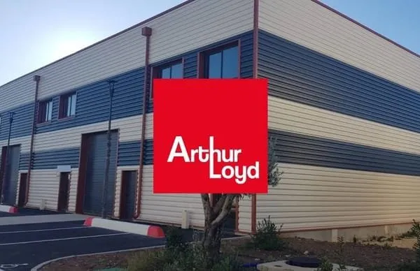 Local d'activité 231 m²