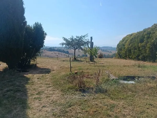 Location terrain pour camping car ou caravane