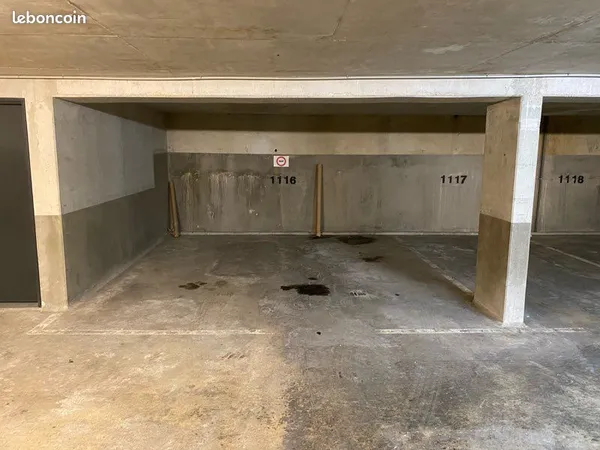 Grande place de parking